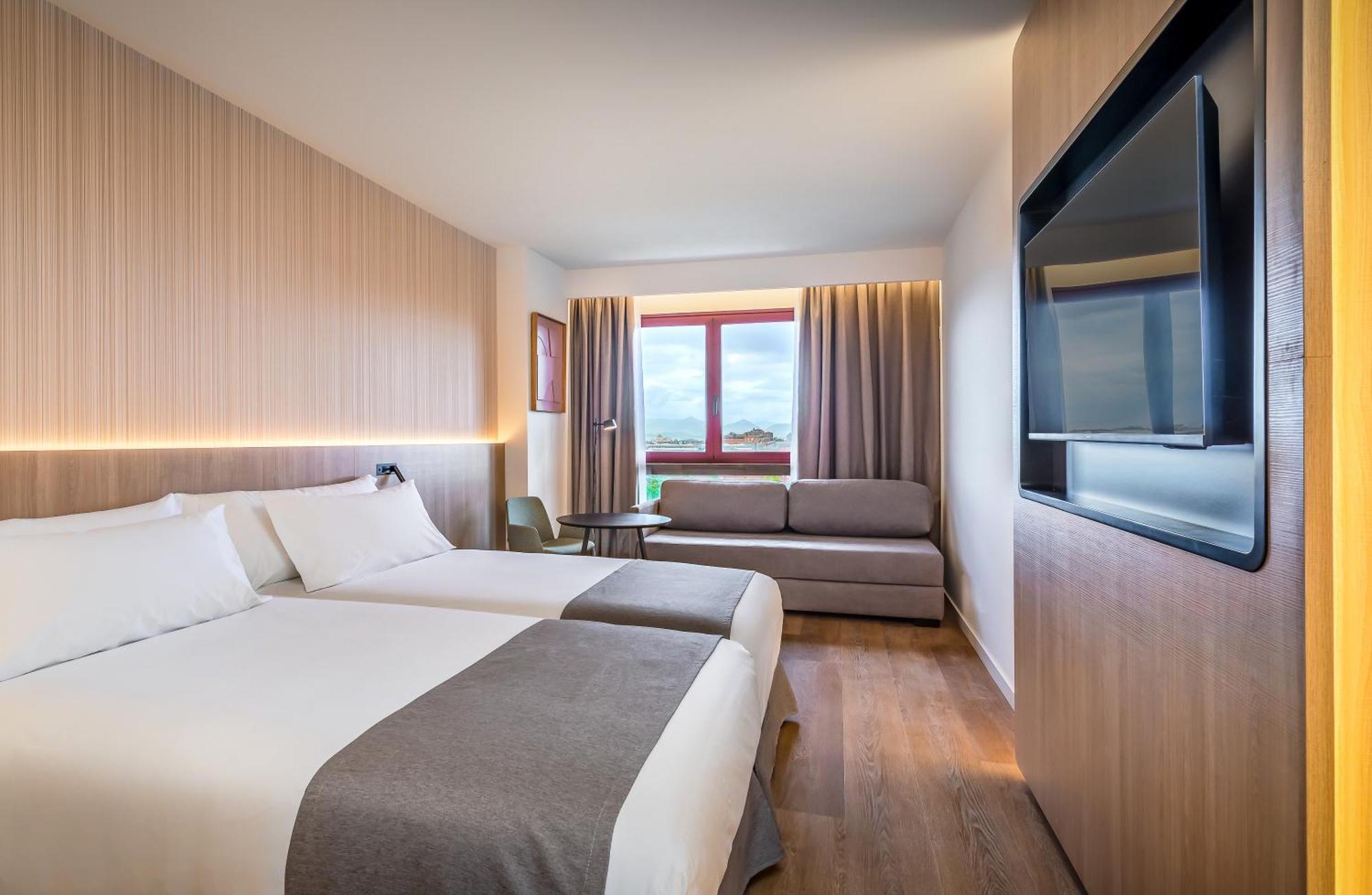 Occidental Pamplona Hotel Ngoại thất bức ảnh