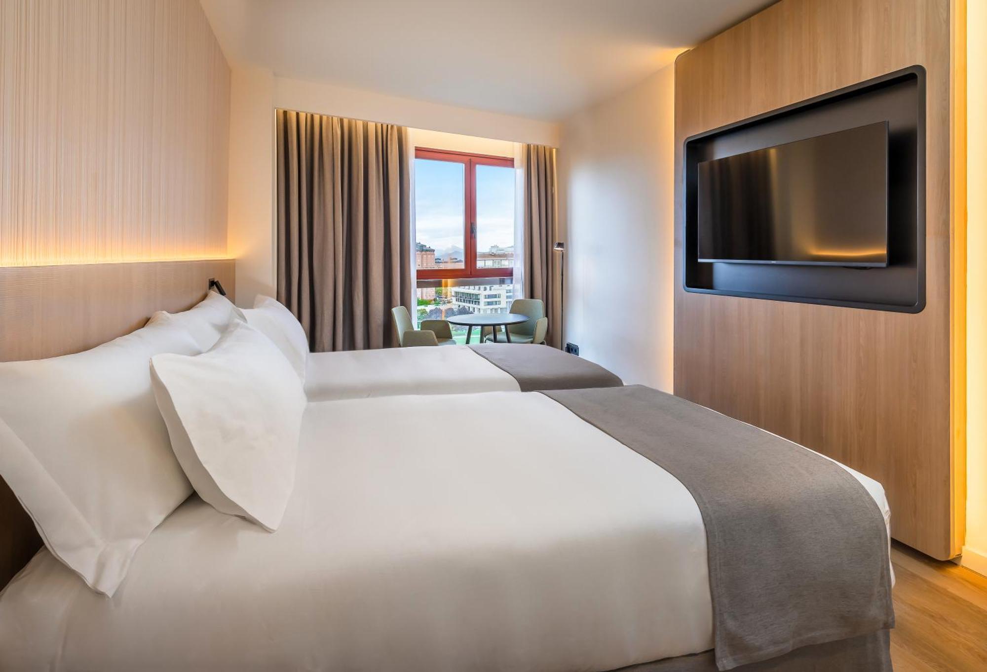 Occidental Pamplona Hotel Ngoại thất bức ảnh