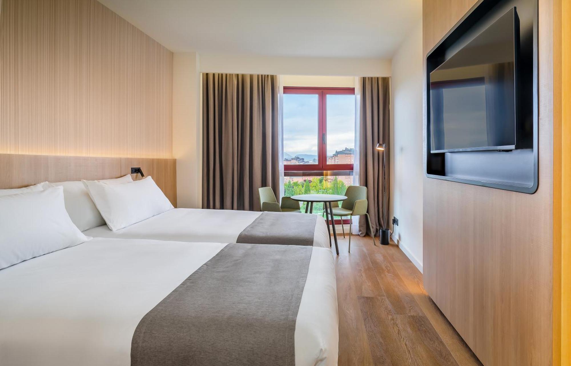 Occidental Pamplona Hotel Ngoại thất bức ảnh