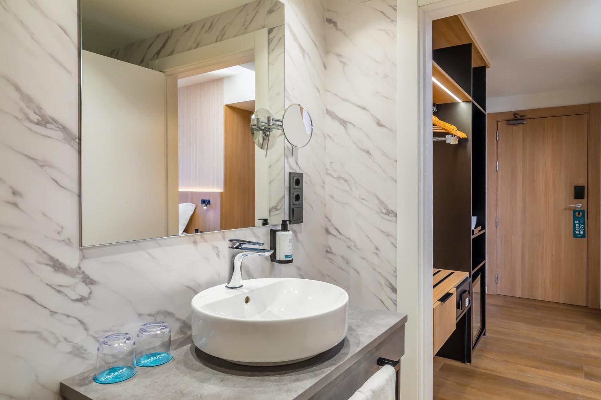 Occidental Pamplona Hotel Ngoại thất bức ảnh