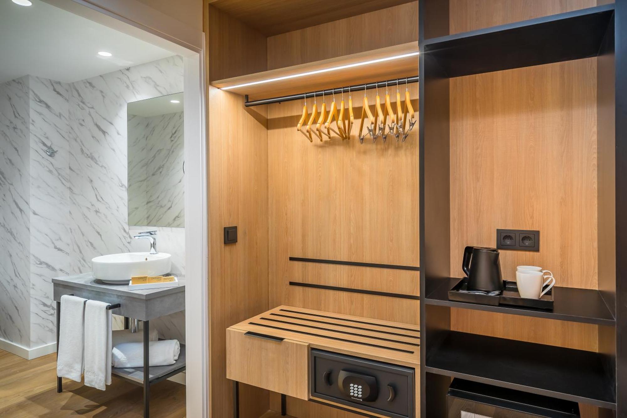 Occidental Pamplona Hotel Ngoại thất bức ảnh